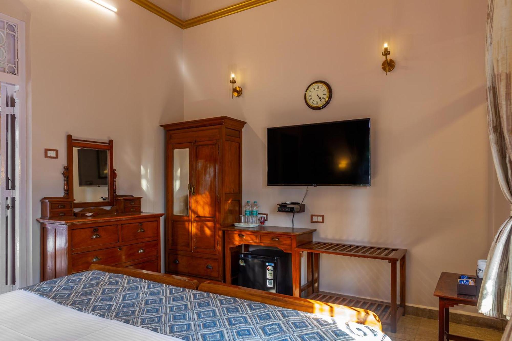 Il Palazzo Villas Панчгани Экстерьер фото